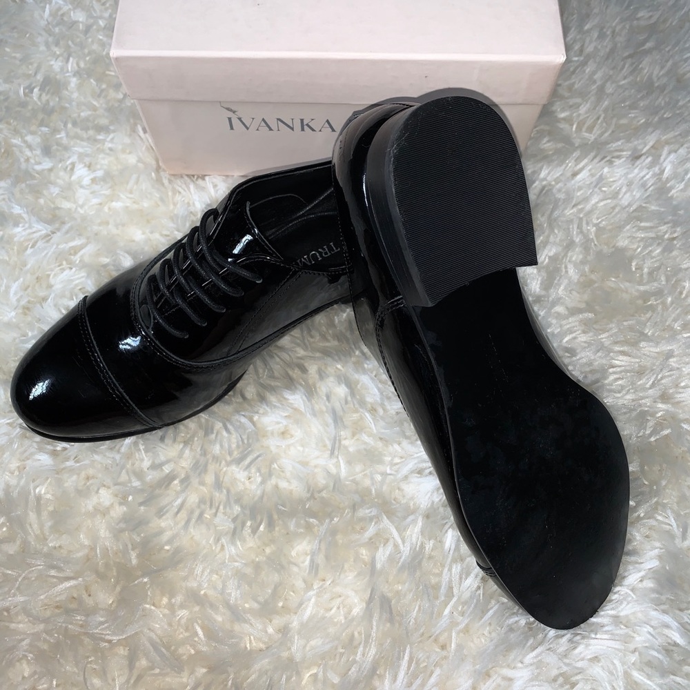Women’s oxford black leather